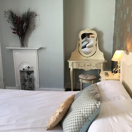 Tiger Inn Bridport Bagian luar foto