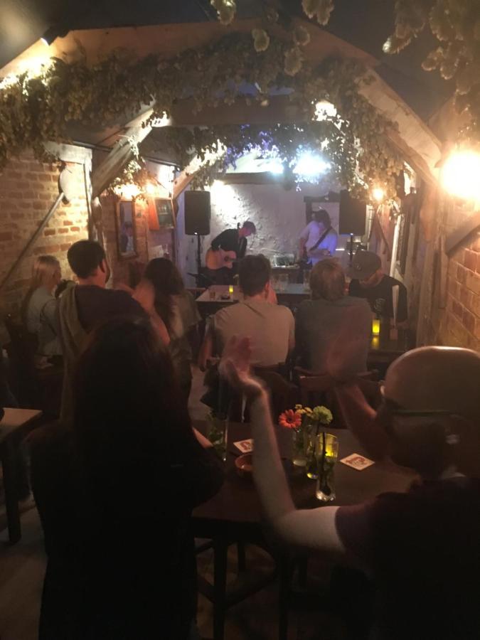 Tiger Inn Bridport Bagian luar foto