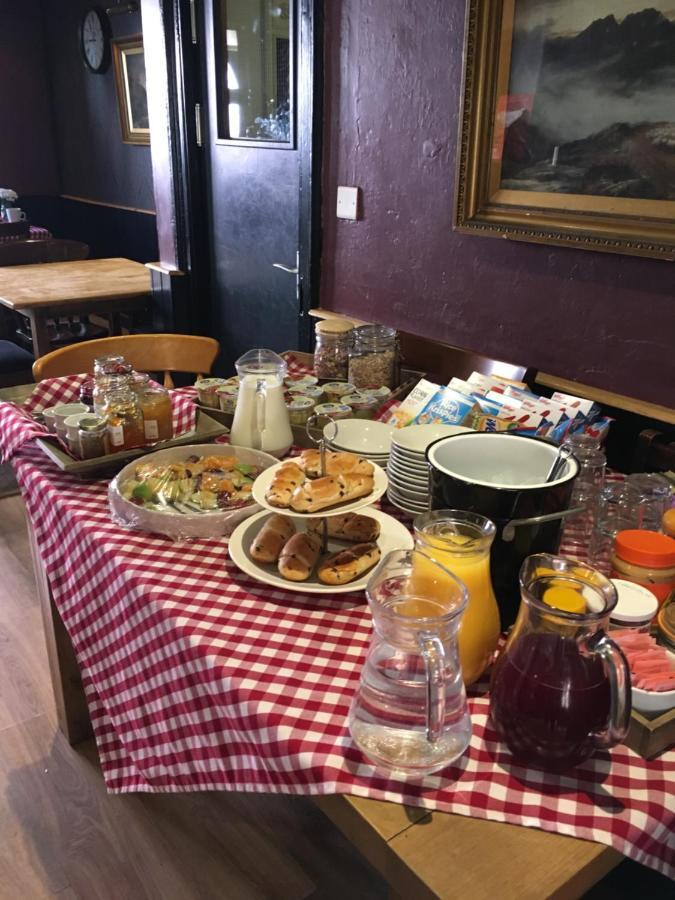 Tiger Inn Bridport Bagian luar foto